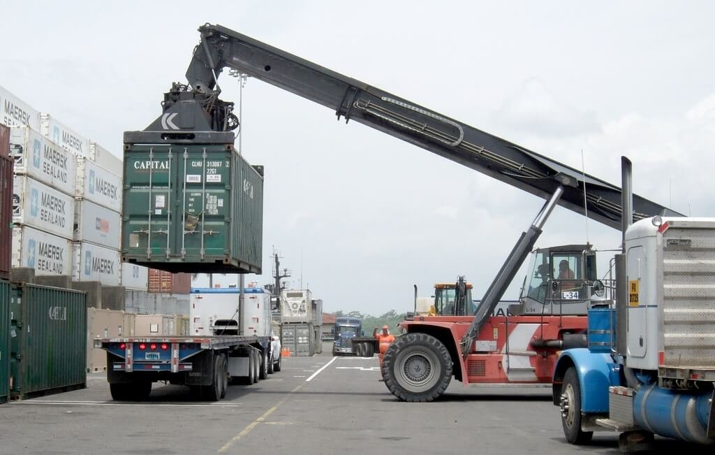 Man Sea Dock Asphalt Male Transport 755425 Pxhere.com 3
