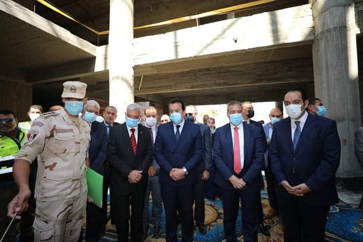 Home خبر زيارة المحافظ 1